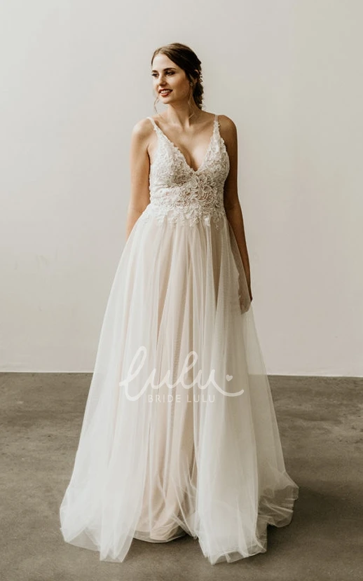 Romantic Spaghetti Straps A-line Elegant V-Neck Deep V-Back Tulle Lace Applique Wedding Dress