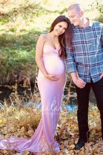 Sleeveless Empire Maternity Dress with Brush Train