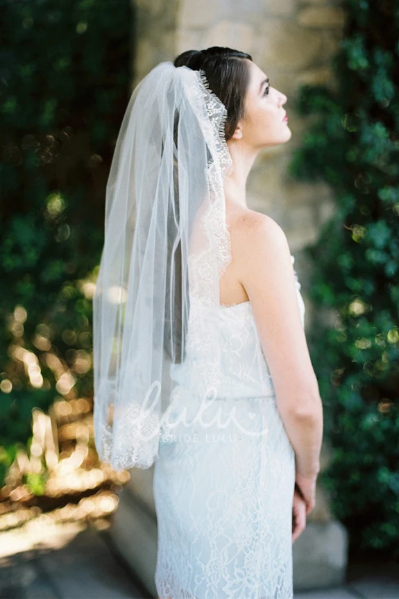 Short Lace Applique Wedding Veil Retro Style Tulle