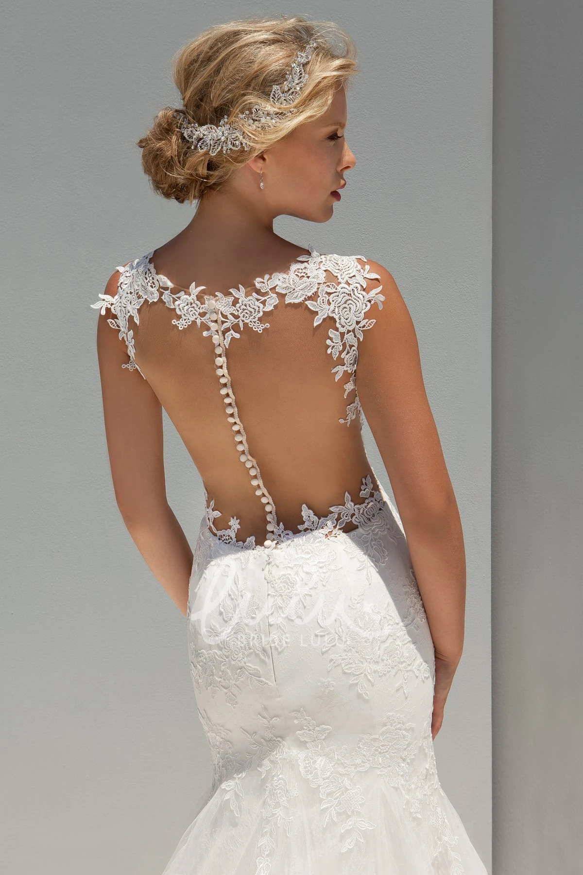 Sleeveless Mermaid Tulle Appliqued Wedding Dress with Spaghetti Straps