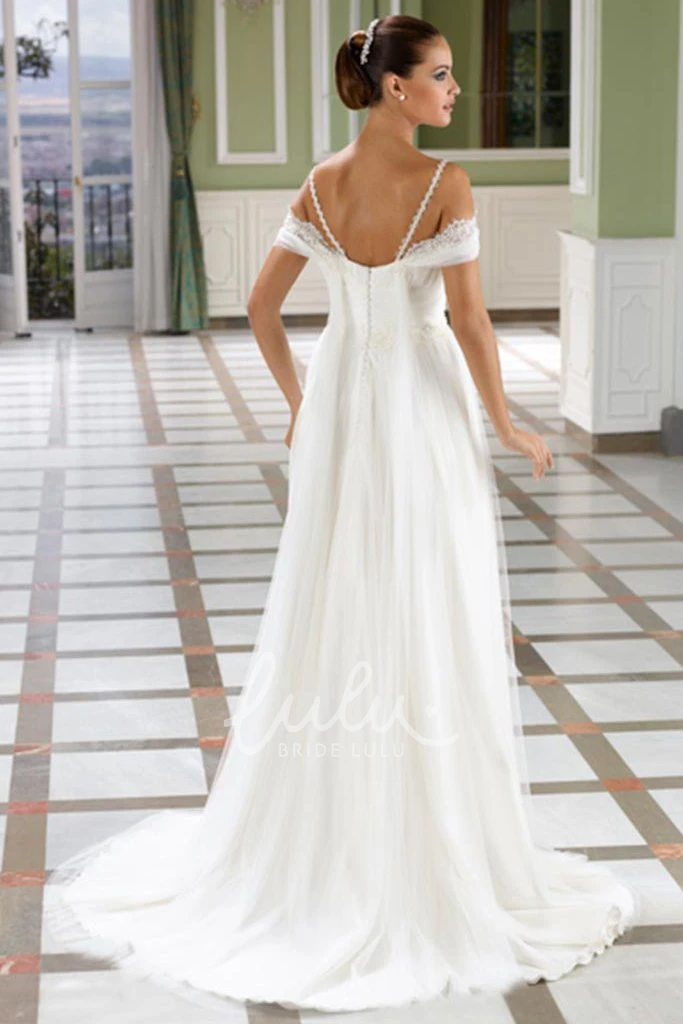 Floor-Length Tulle Wedding Dress with Appliques Spaghetti Straps and V-Back