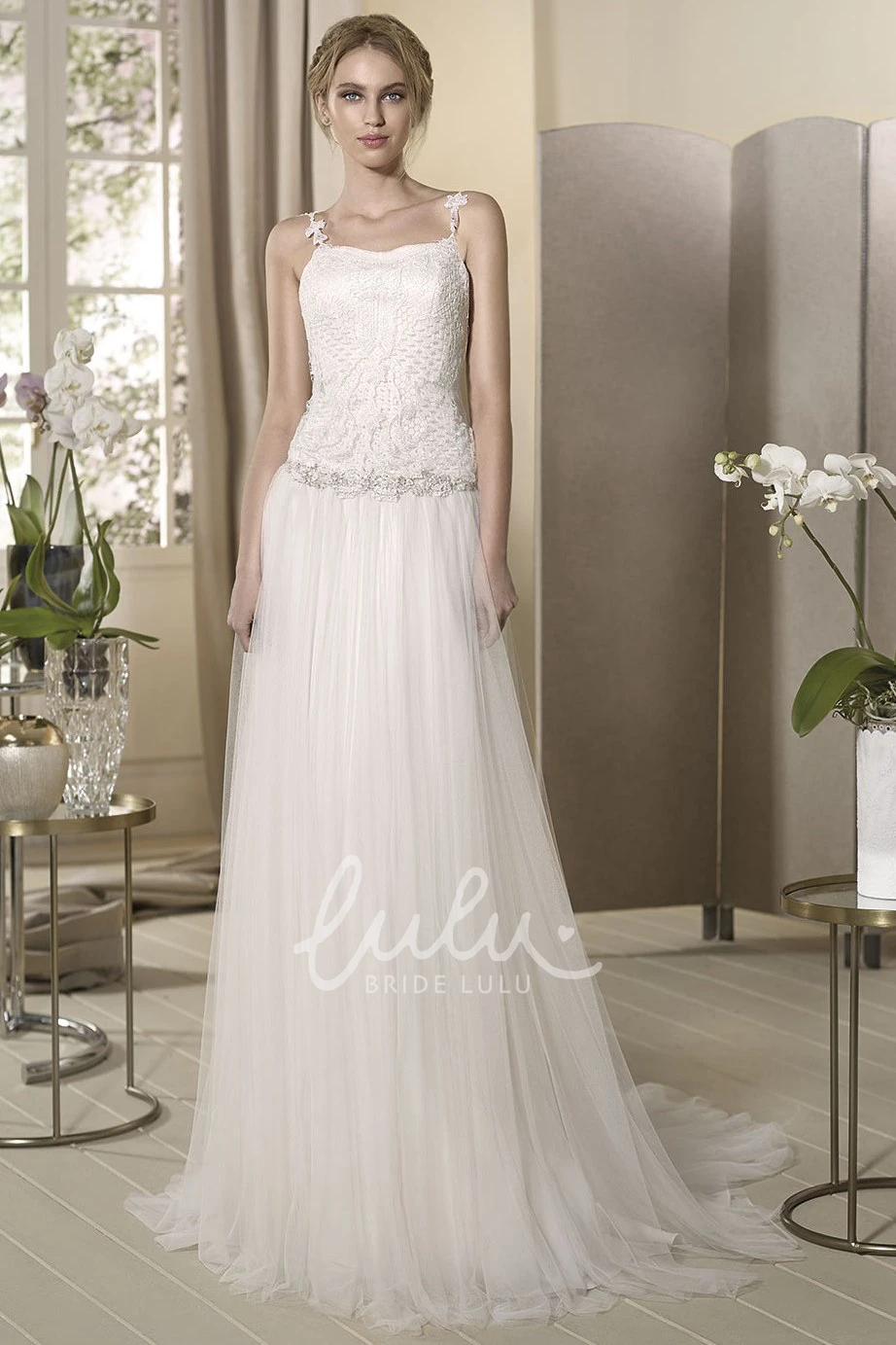 A-Line Sleeveless Tulle Wedding Dress with Appliques and Waist Jewelry