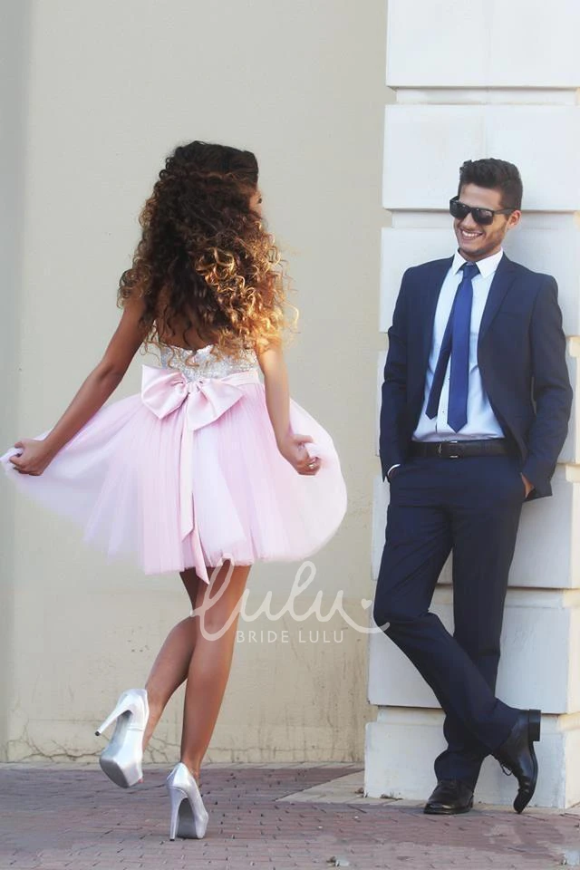 Sweetheart Sleeveless Short Homecoming Dress with Bowknot Sequins Modern & Chic