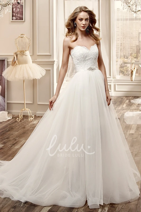 Sweetheart Wedding Dress with Lace Bodice and Pleated Tulle Skirt Timeless Bridal Gown