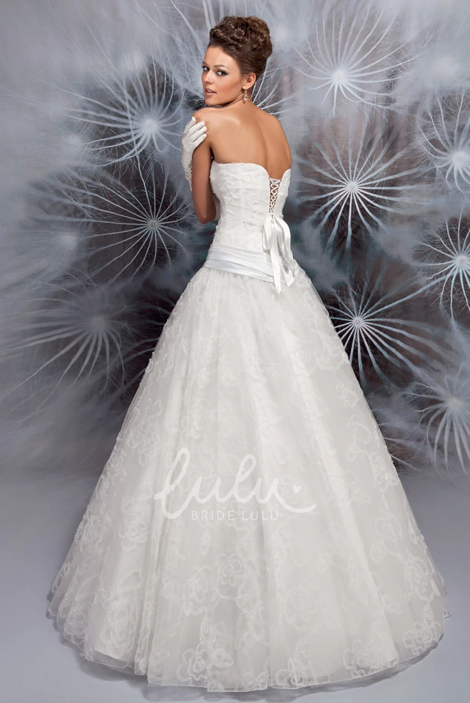 Lace-Up Back Ball-Gown Wedding Dress with Bowed Detail and Floor-Length Train