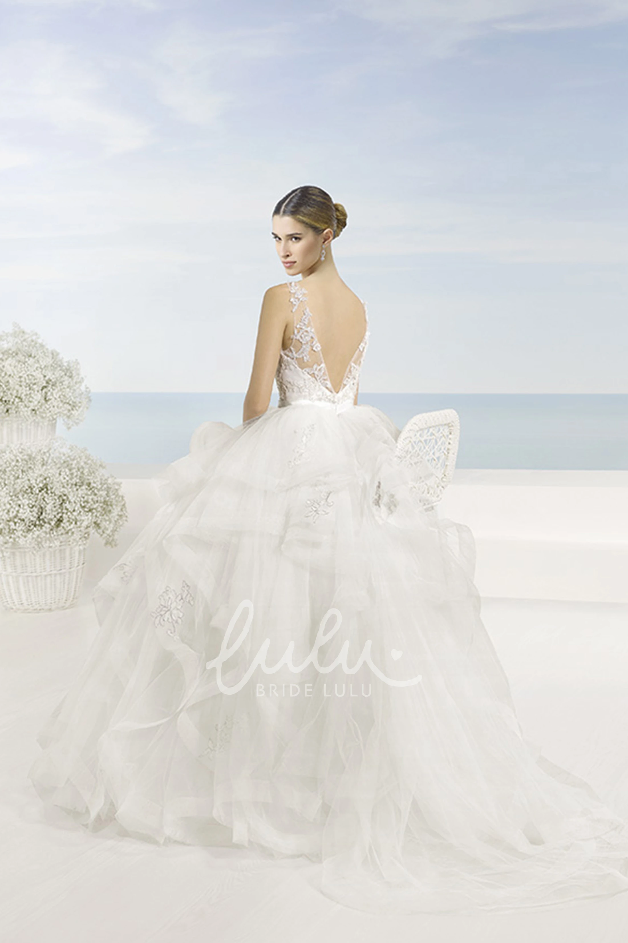 Cascading Ruffles V-Neck Tulle Wedding Dress Ball Gown Maxi Sleeveless
