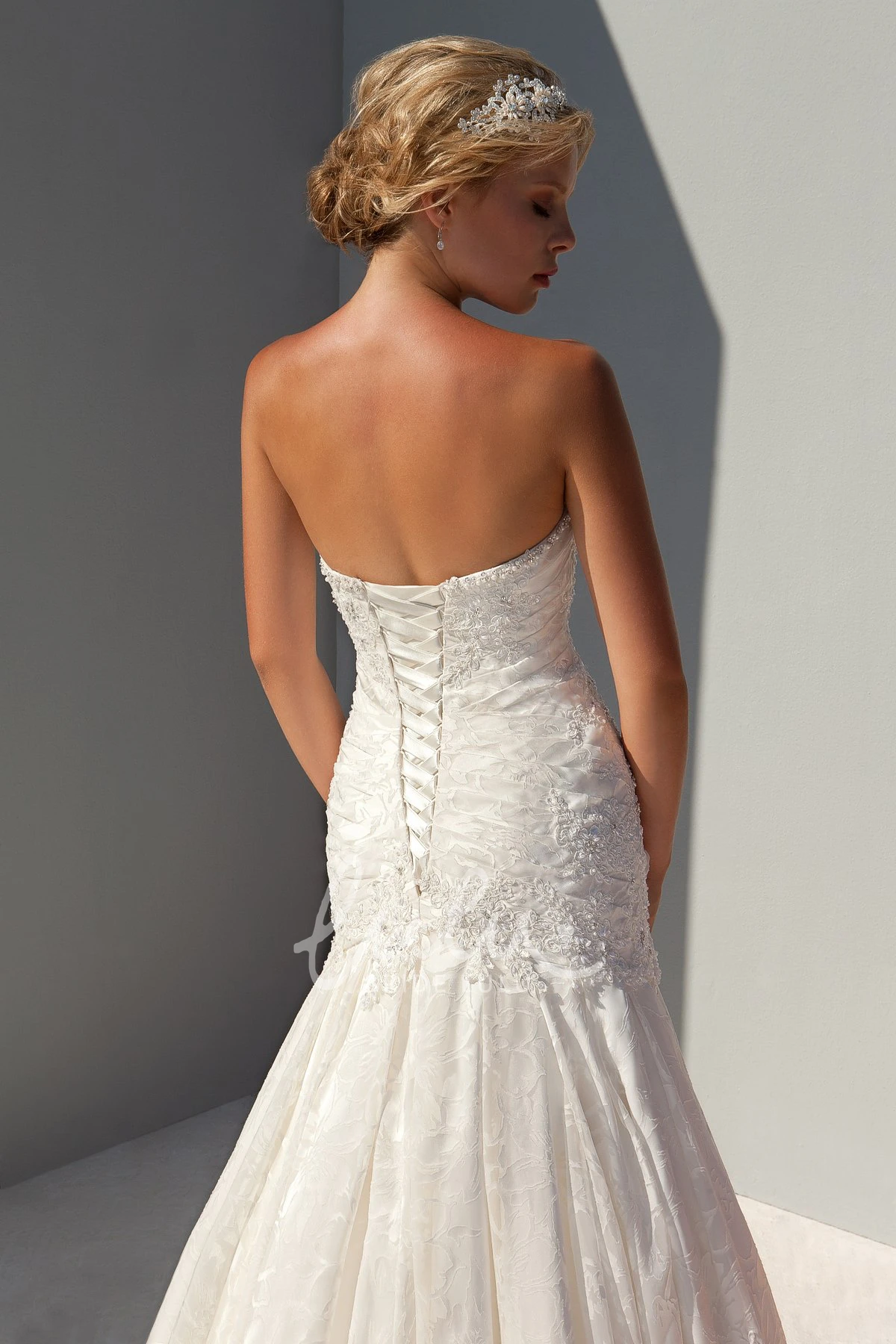 Sweetheart Lace Sleeveless Floor-Length Wedding Dress Classy Bridal Gown