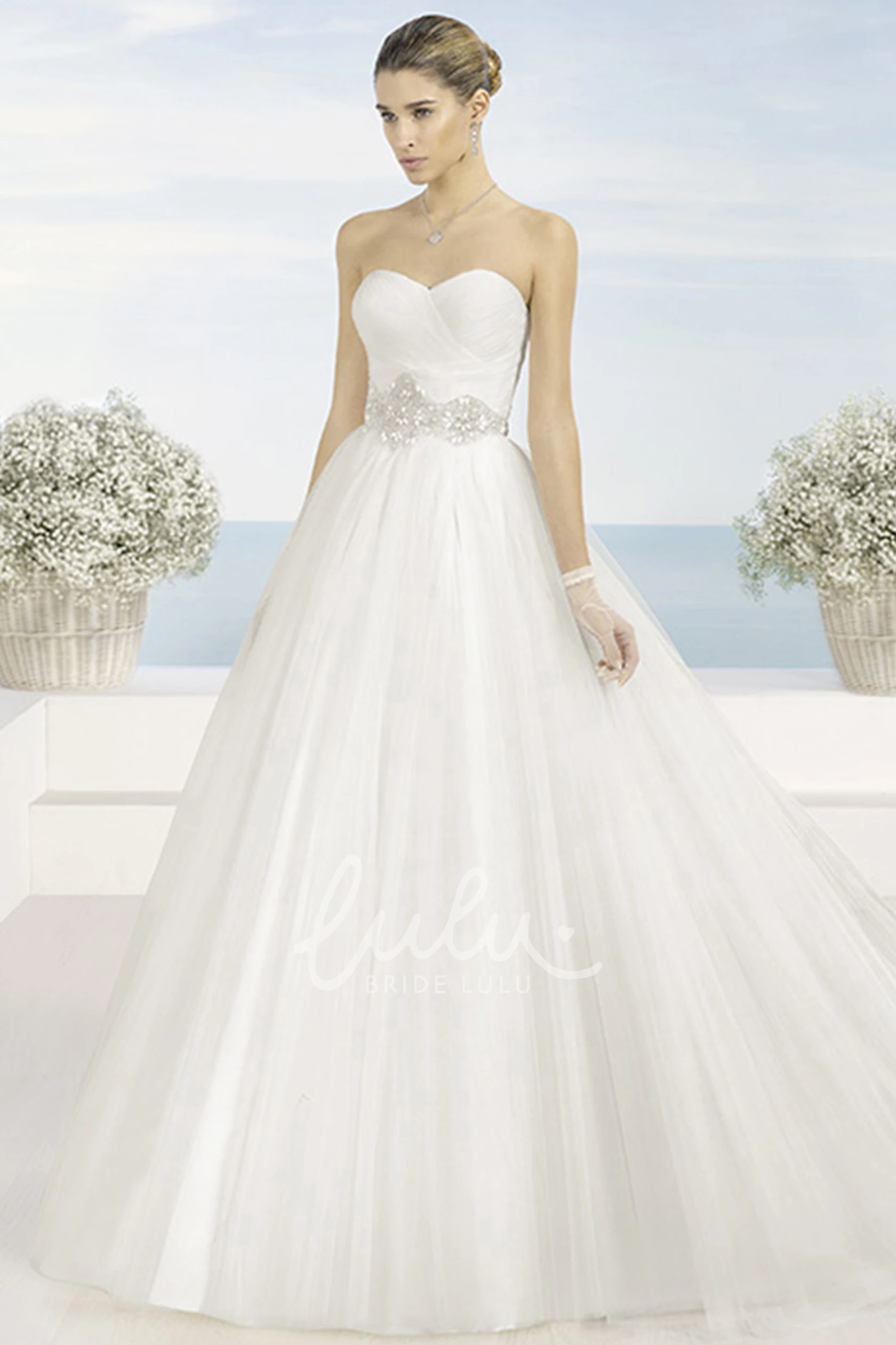 Sweetheart Tulle Wedding Dress with Waist Jewellery Ball Gown