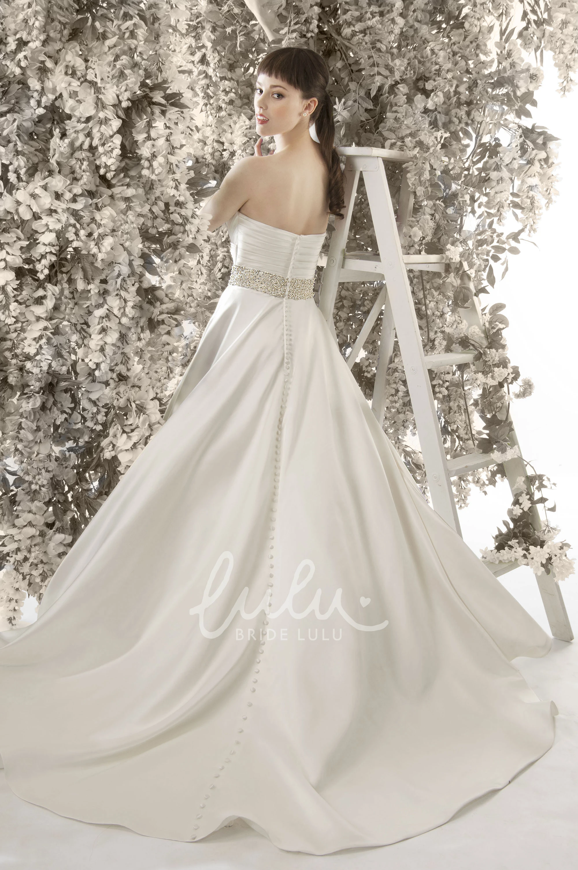 Sweetheart Jeweled Satin A-Line Wedding Dress Floor-Length