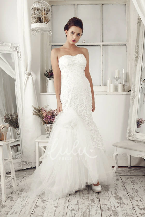 Lace Trumpet Strapless Wedding Dress with Long Tulle Skirt