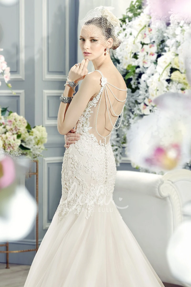 Sleeveless Lace Spaghetti A-Line Wedding Dress with Court Train and Backless Style