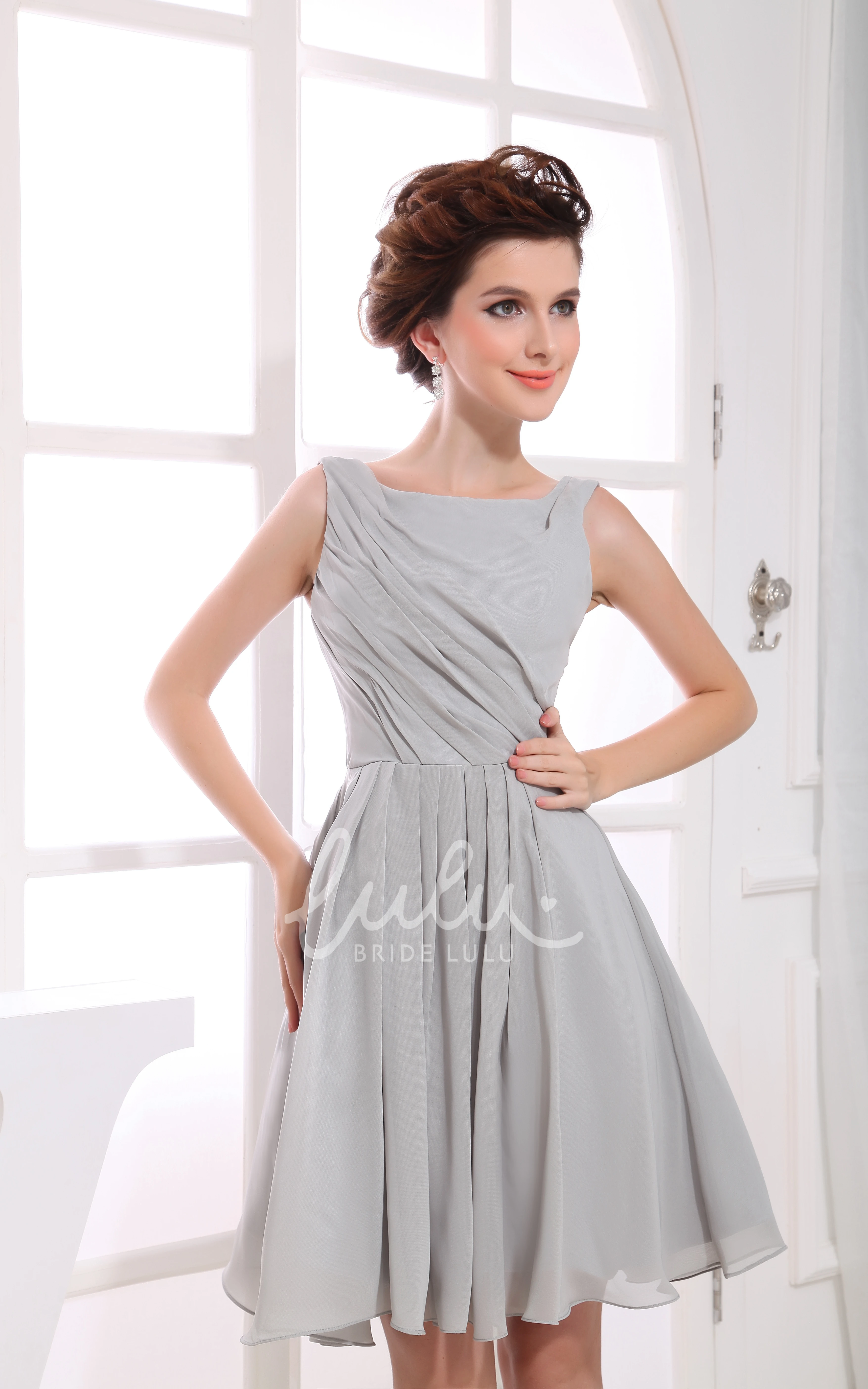 Ethereal Bateau-Neck Sleeveless Chiffon Short Dress with Pleats Modern Bridesmaid Dress
