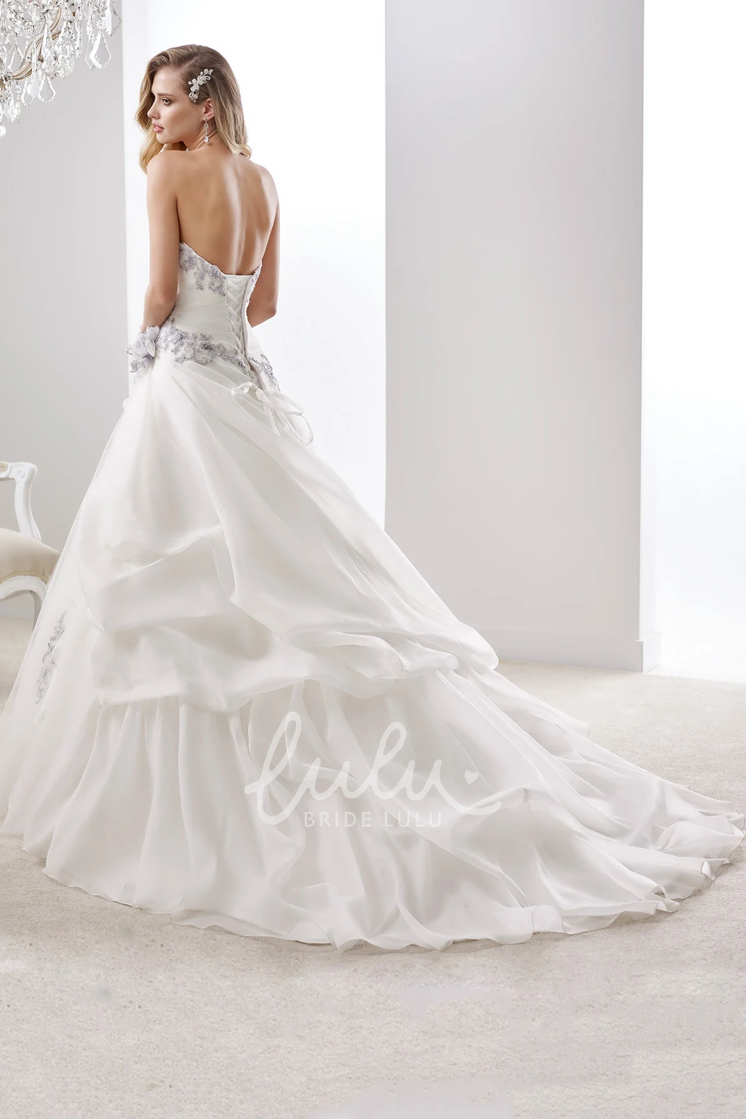 A-line Wedding Gown with Striking Appliques and Asymmetrical Ruffles Overlayer Sweetheart Elegant Modern