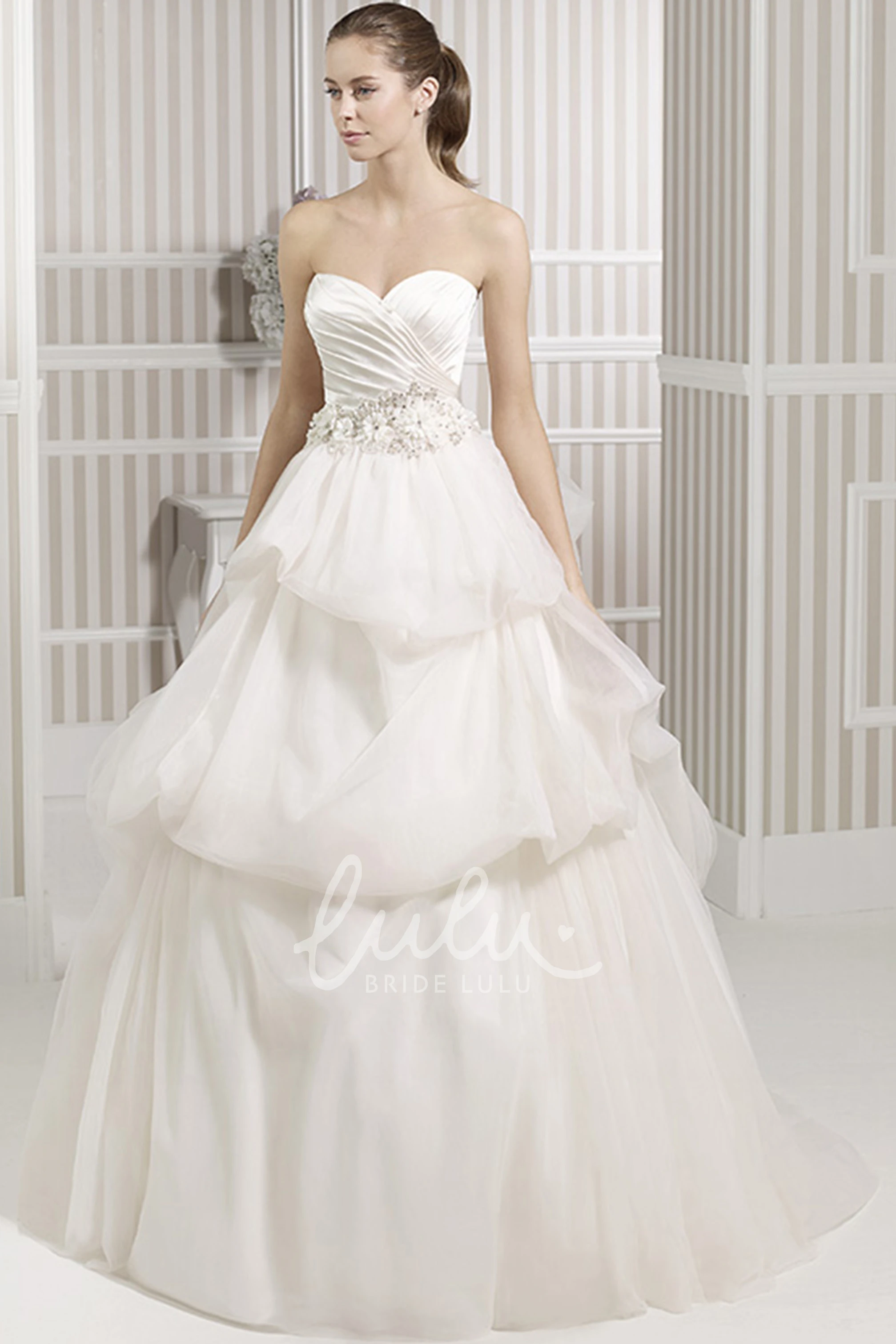 Sweetheart Jeweled Satin&Tulle Ball Gown Wedding Dress with Pick Up Elegant Bridal Gown