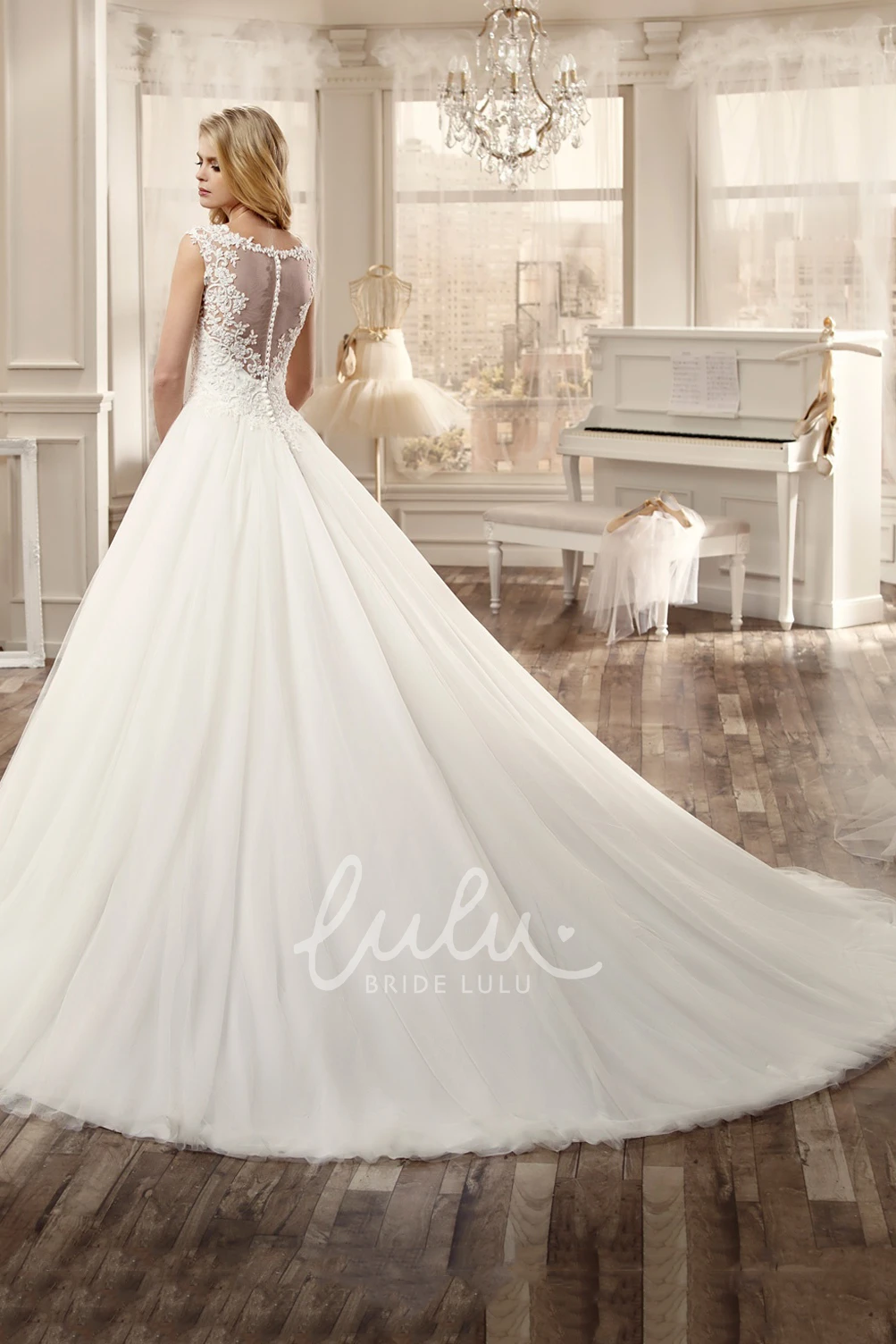 Lace Bodice Cap-Sleeve Wedding Dress with Pleated Skirt Elegant Wedding Dress