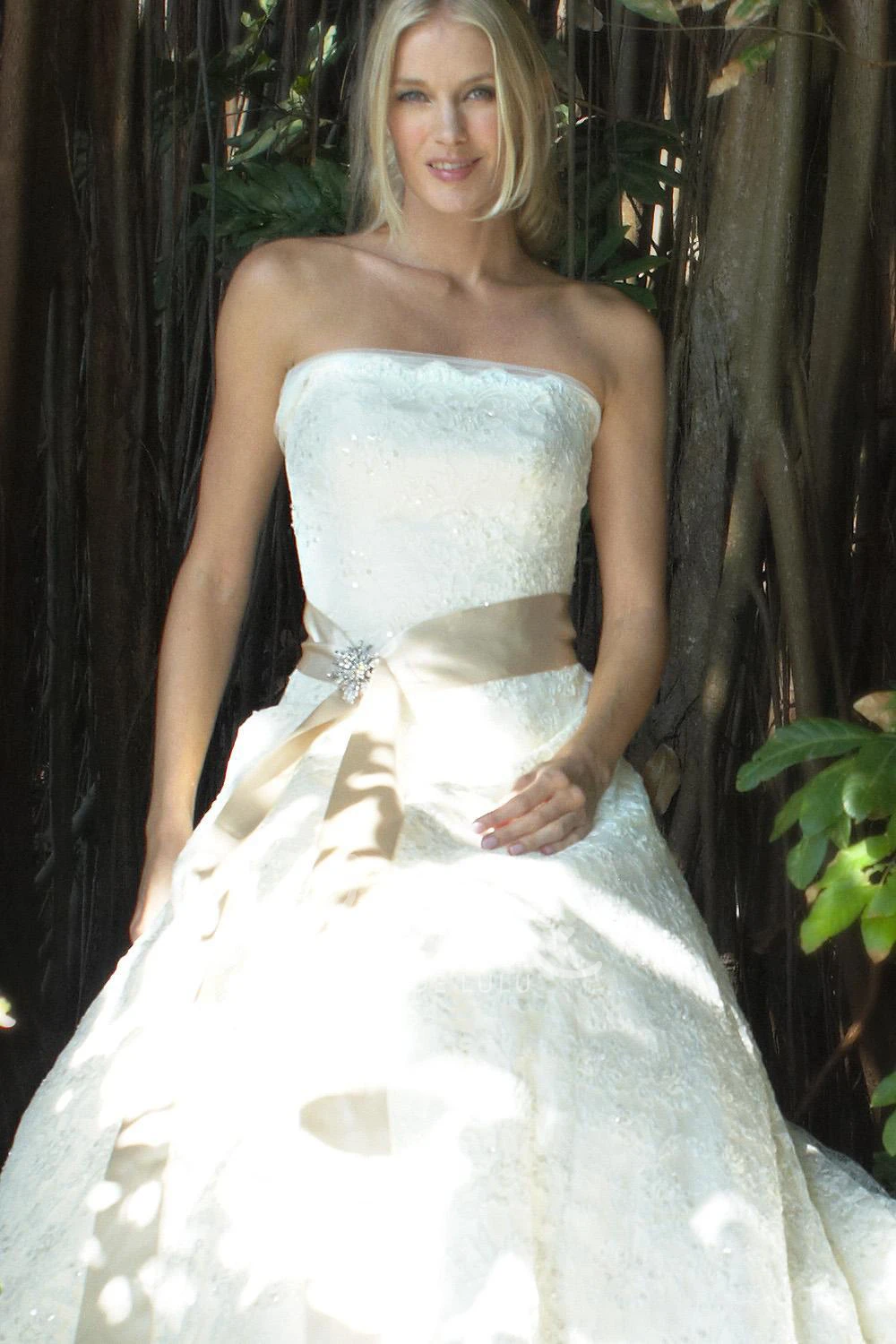 Strapless Lace Maxi Wedding Dress with Applique and Bow Sheath Wedding Dress