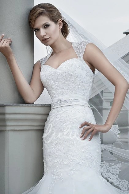 Maxi Queen-Anne Mermaid Tulle&Lace Wedding Dress with Appliques and Bow Unique Wedding Dress