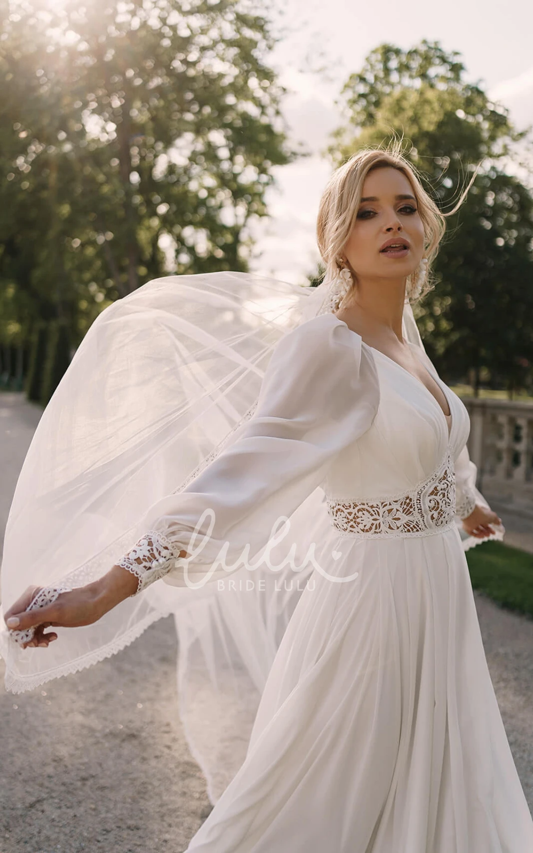 Vintage Plus Size Long Sleeve Flowy Bridal Dress White Rustic Chiffon A-Line for Older Women