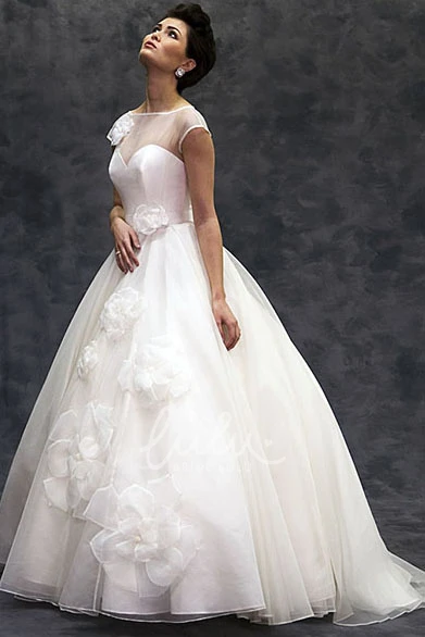 Ball Gown Tulle Wedding Dress with Flower and Illusion Short-Sleeve Bateau-Neck Floor-Length