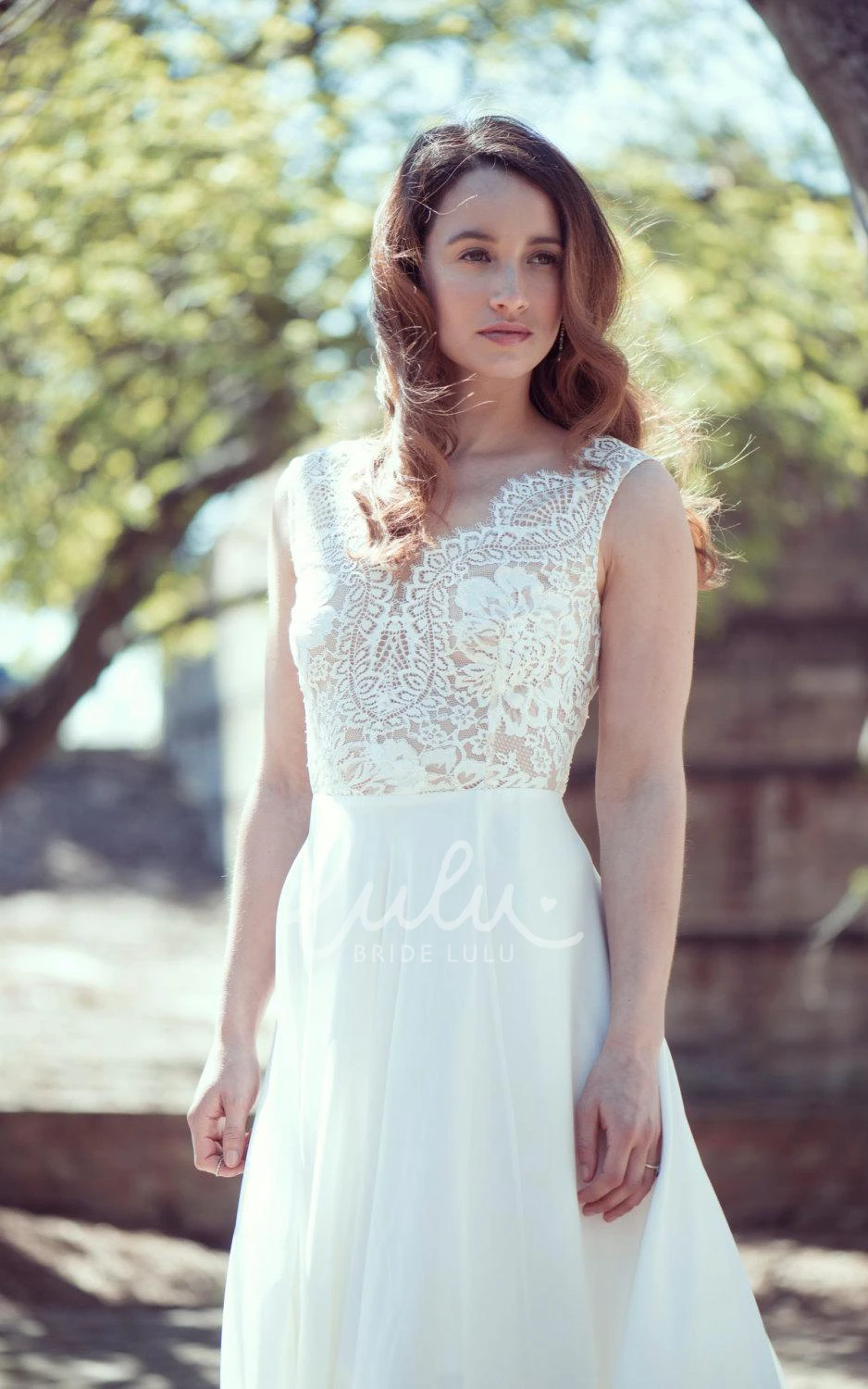 Sleeveless Chiffon V-Neck Wedding Dress with Side Split Sexy Bridal Gown