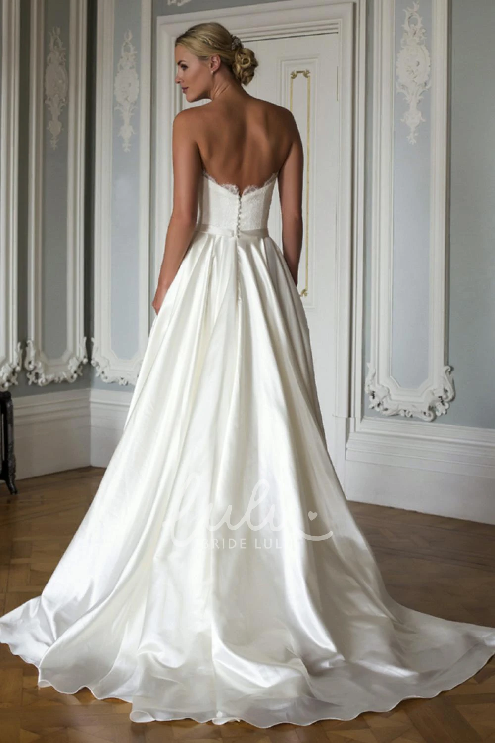 Sweetheart Satin Wedding Dress with Appliques A-Line Floor-Length