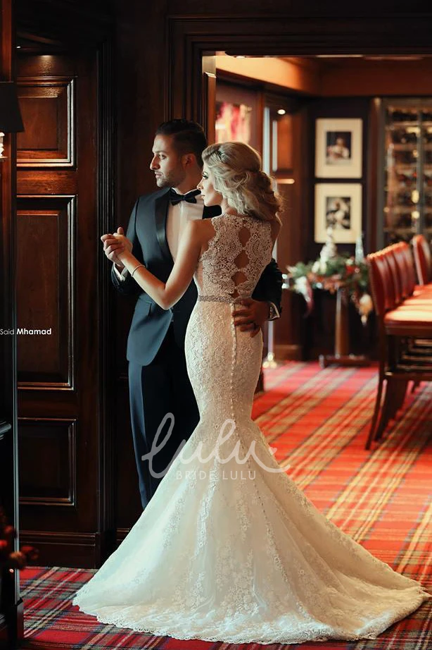 Gorgeous Lace Mermaid Warm Wedding Dresses Beadings Sweep Train Bridal Gowns With Bottons