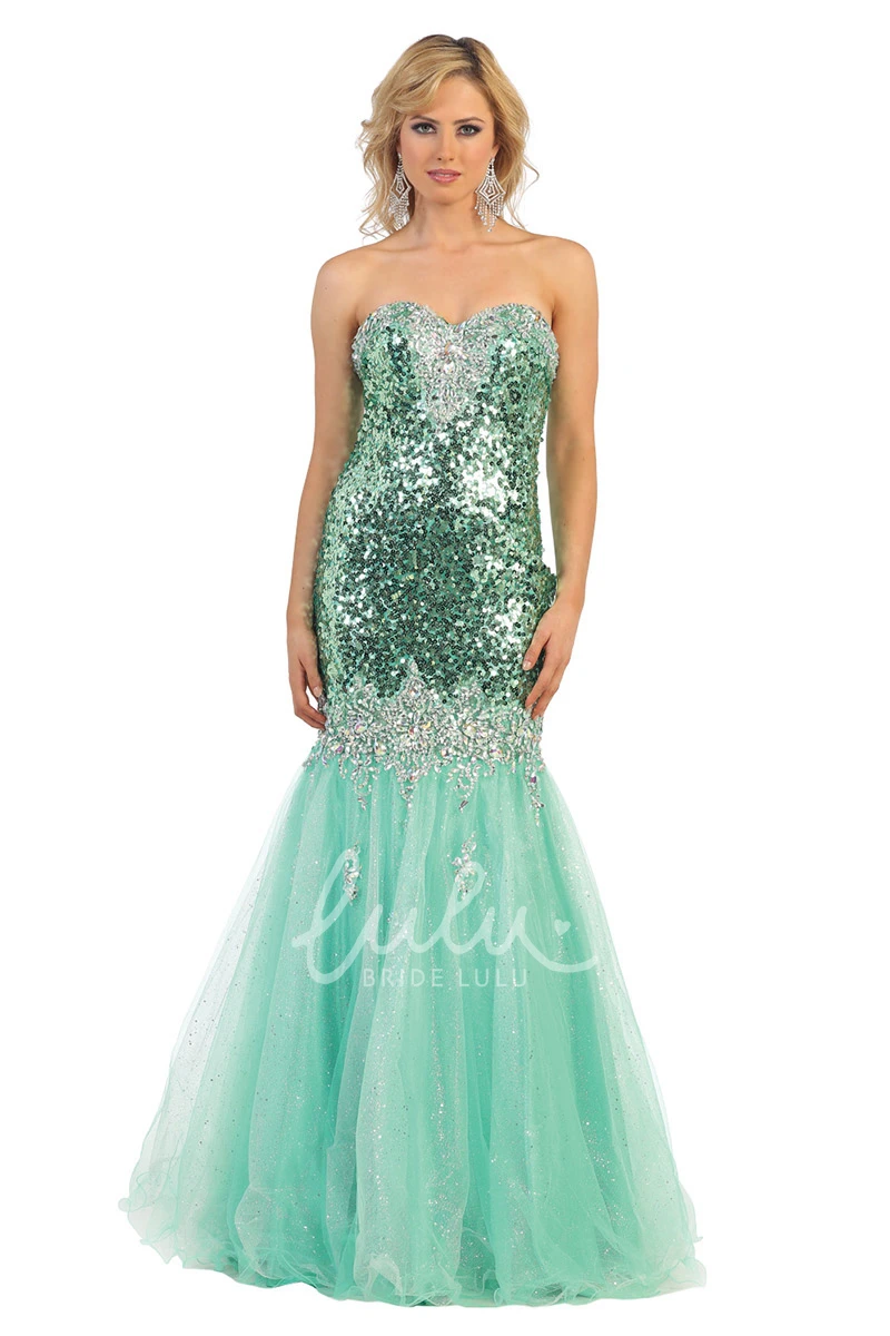 Sleeveless Trumpet Sequin Bridesmaid Dress with Sweetheart Neckline and Beading