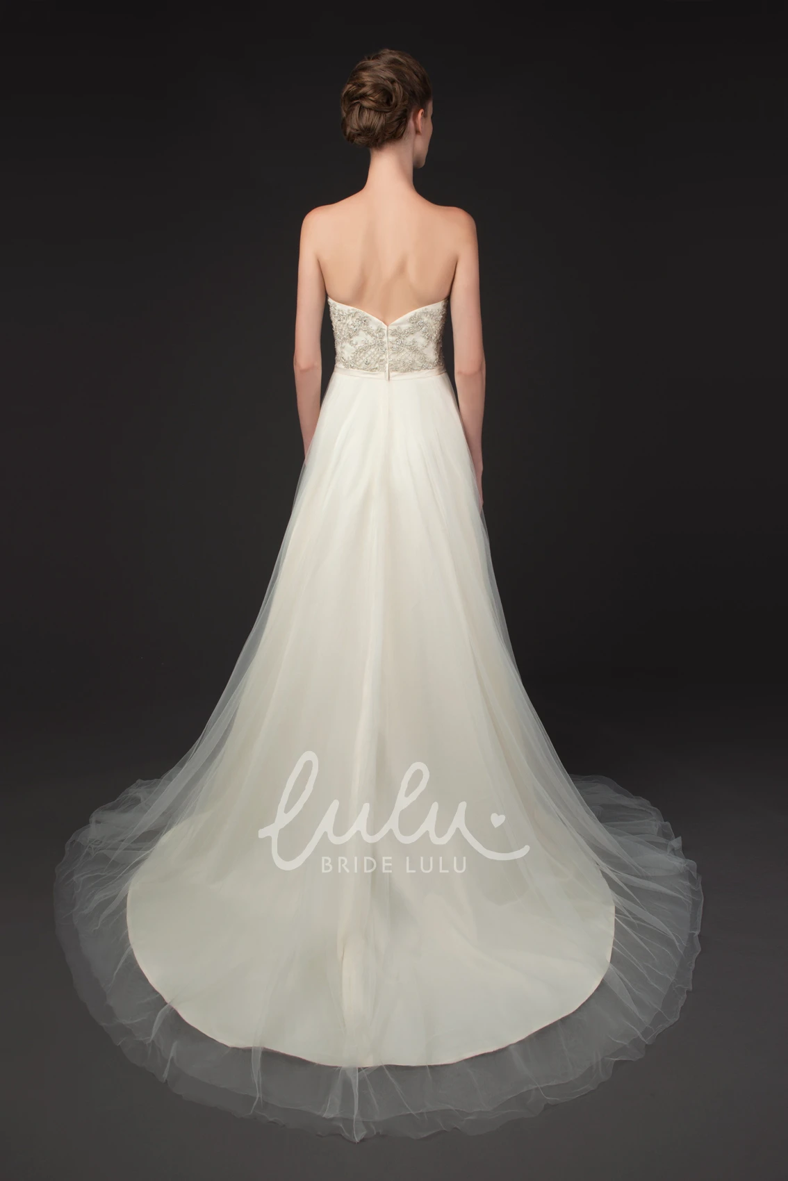 A-Line Tulle Wedding Dress with Sweetheart Neckline and Appliques