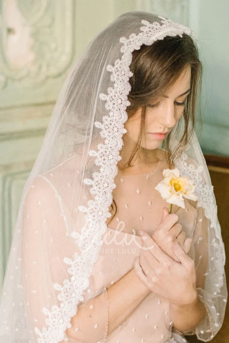 Romantic Tulle Wedding Veil Lace Edge