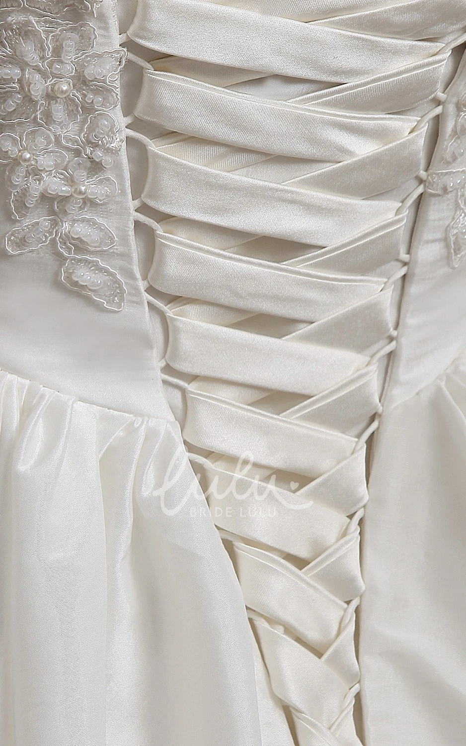 High-Low Lace Wedding Dress with Sweetheart Bodice and 3D Flower