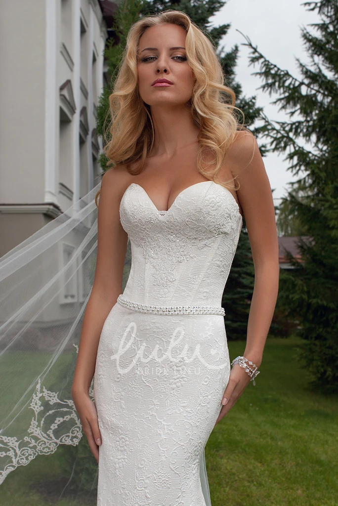 Sweetheart Lace Wedding Dress with Jewellery Appliqued Sleeveless