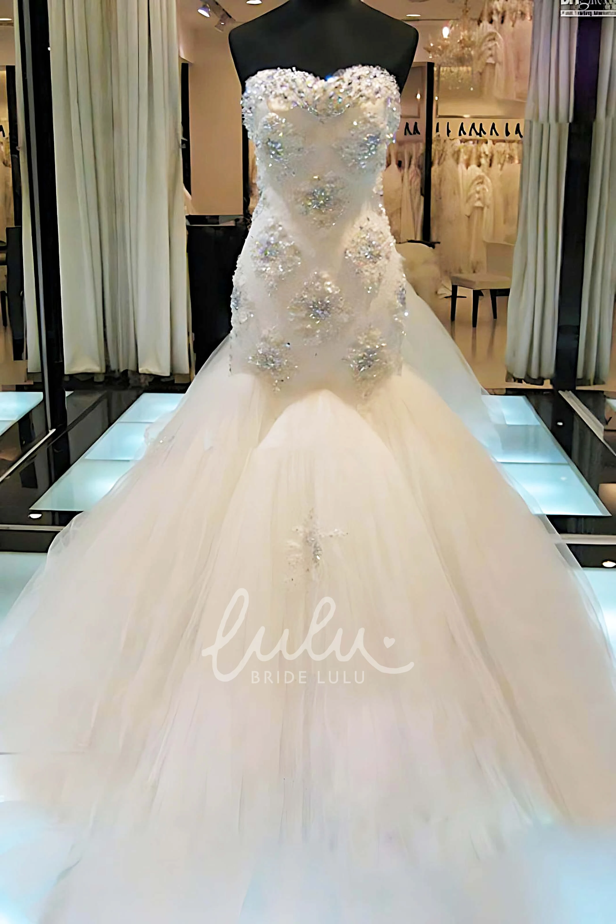 Sweetheart Mermaid Tulle Wedding Dress with Zipper Elegant Bridal Gown