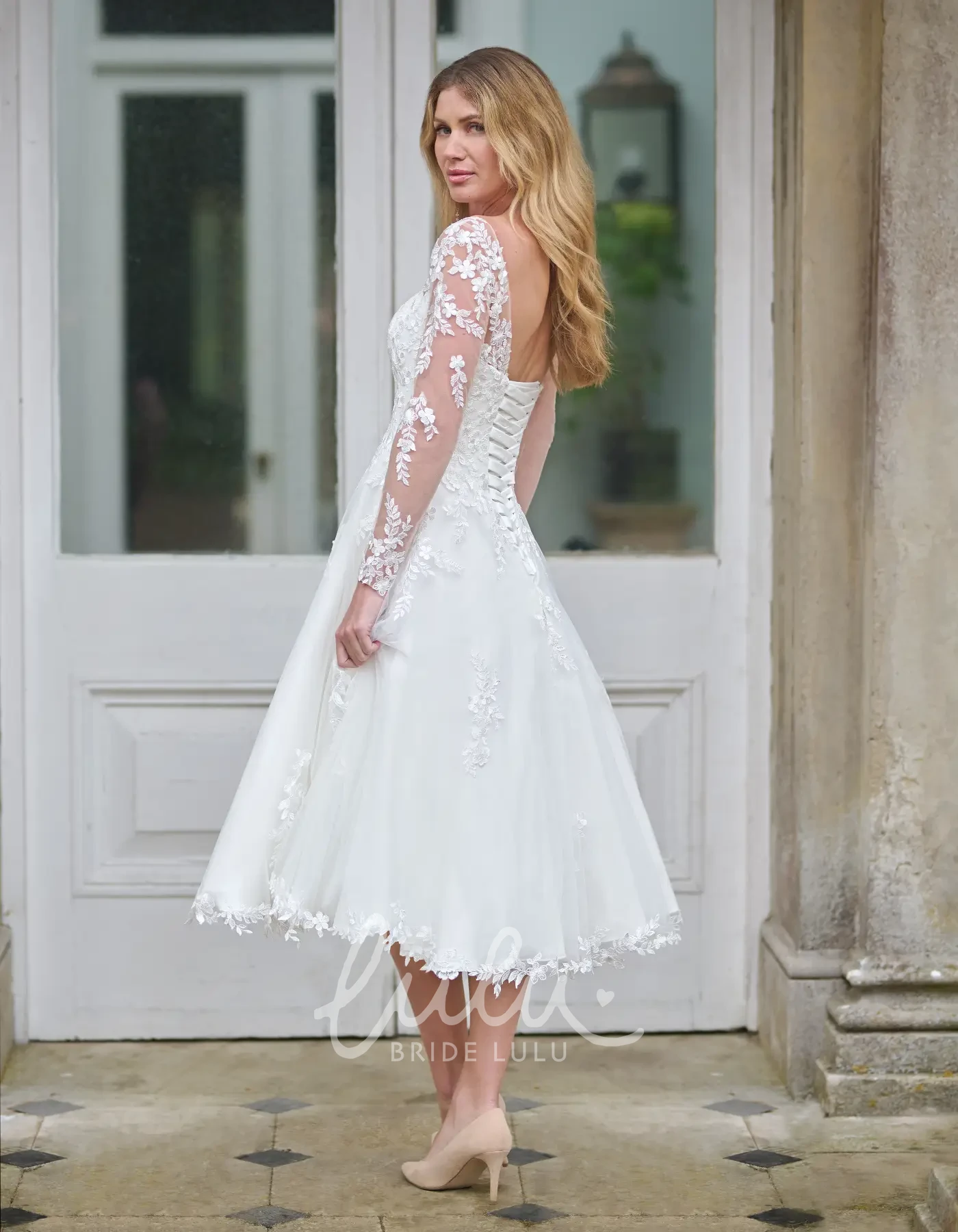 V Neck Romantic Tea Length Winter Wedding Dress Modern Illusion Long Sleeves Lace Sweetheart Gown