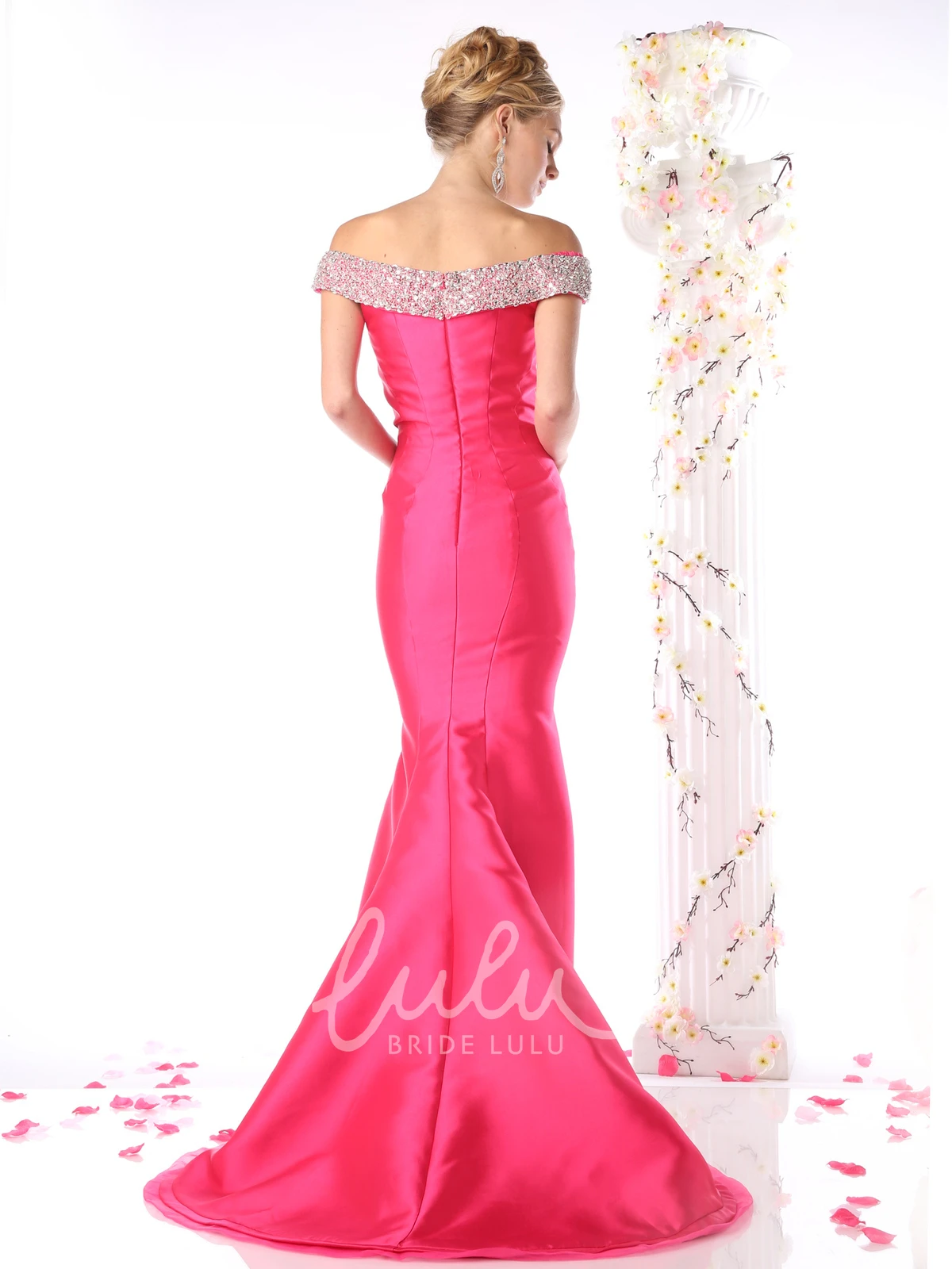 Off-The-Shoulder Satin Trumpet Dress with Beading for Prom 2025