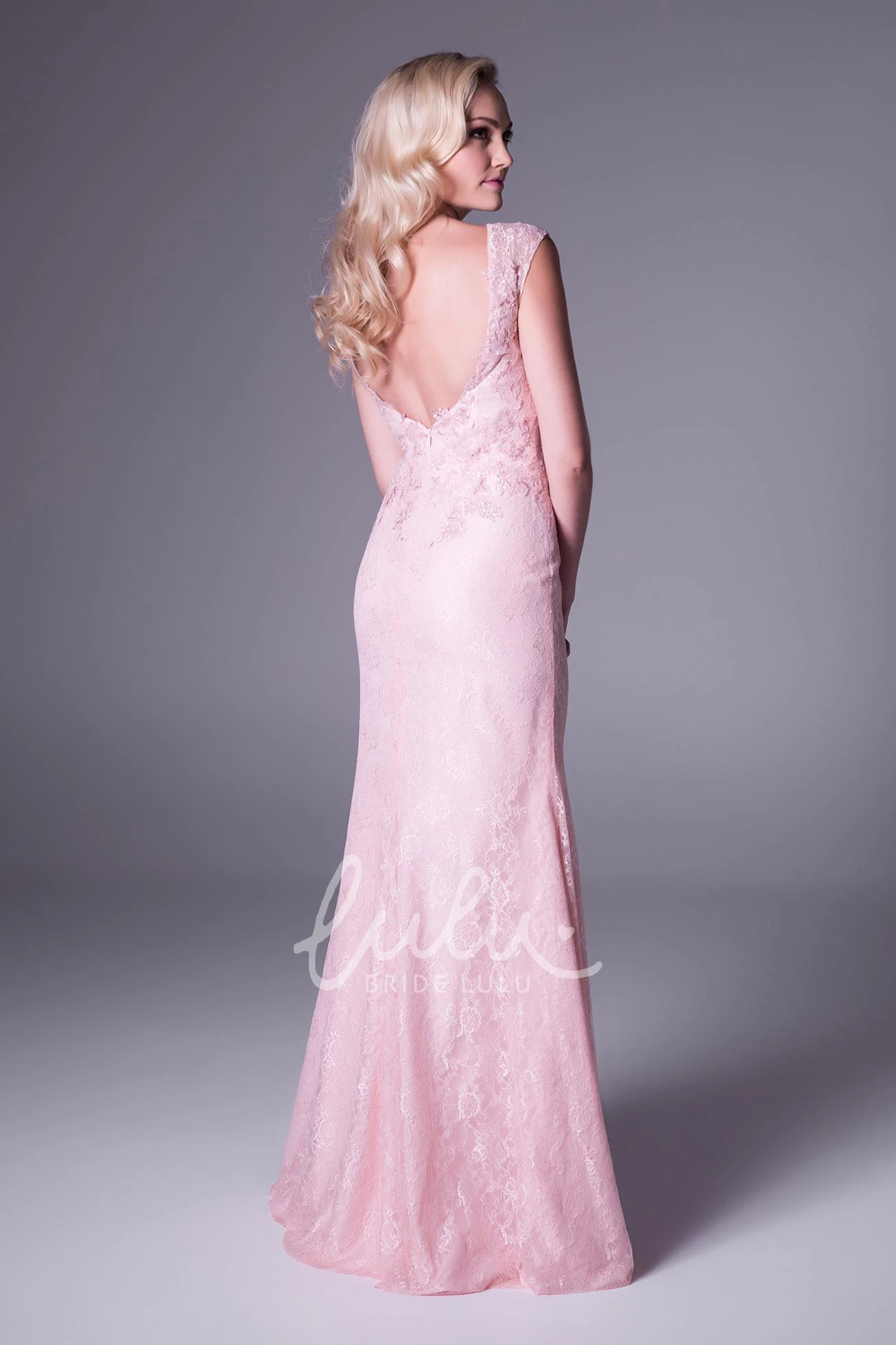 Sleeveless Scoop-Neck Appliqued Lace Sheath Wedding Dress Modern