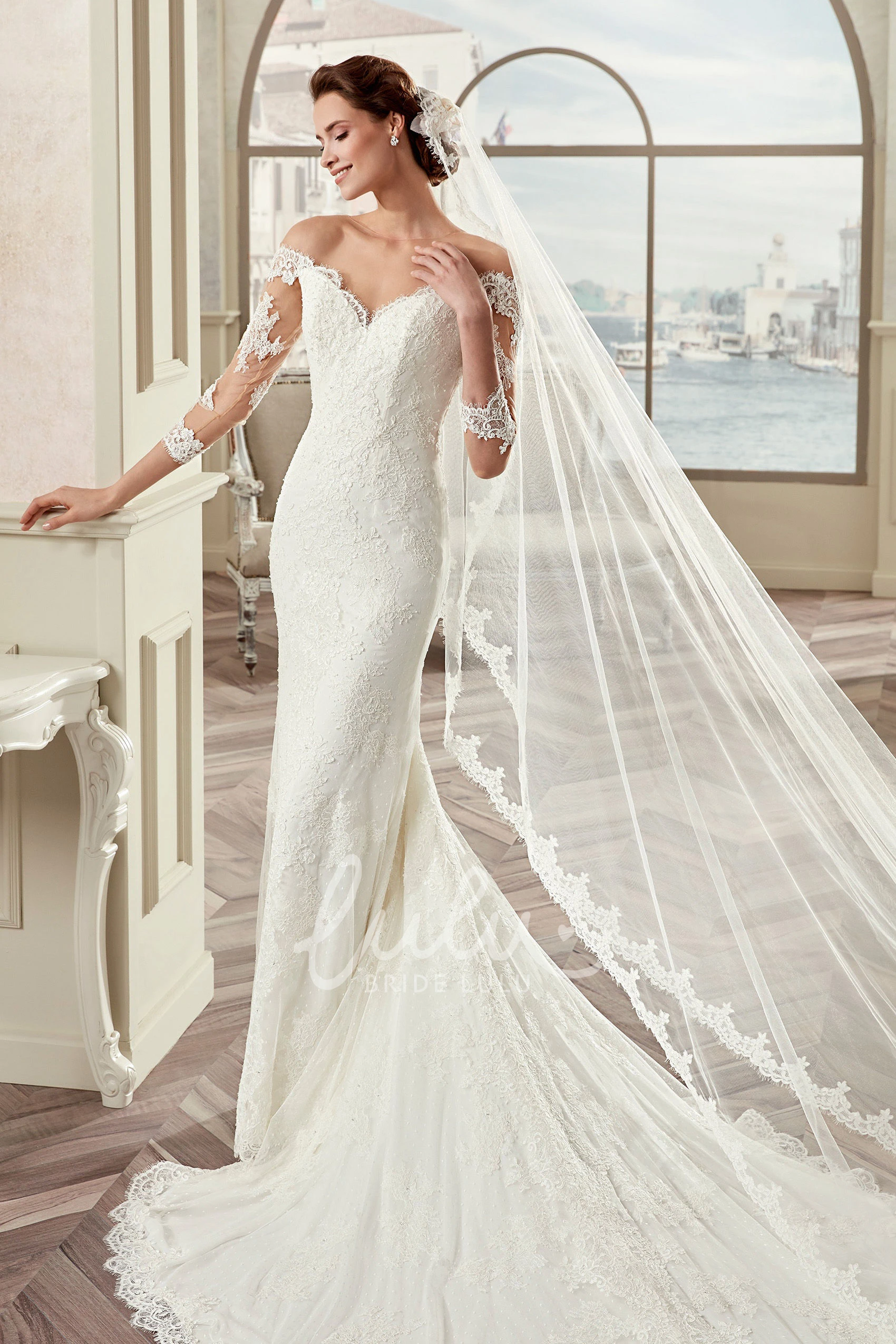 Long Sleeve Sheath Bridal Gown with Sweetheart Neckline and Detachable Train