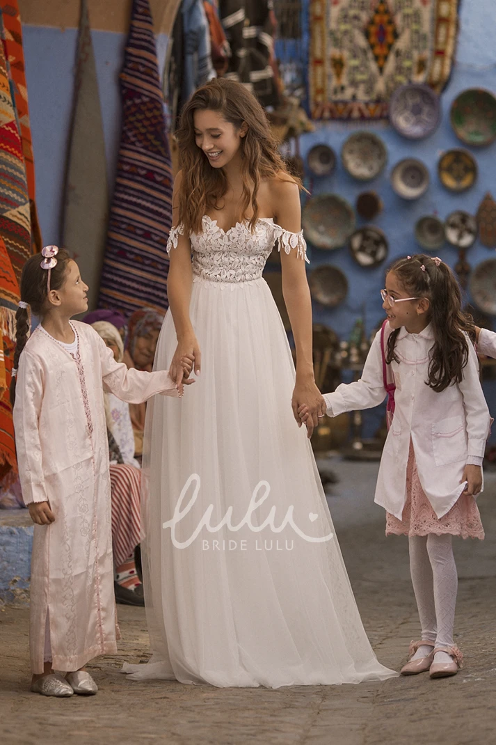 Lace V-neck Tulle Off-shoulder Sexy Wedding Dress with Ethereal Details