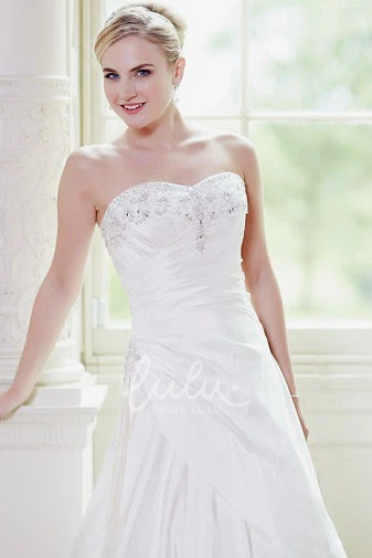 A-Line Taffeta Ruched Wedding Dress with Sweetheart Neckline
