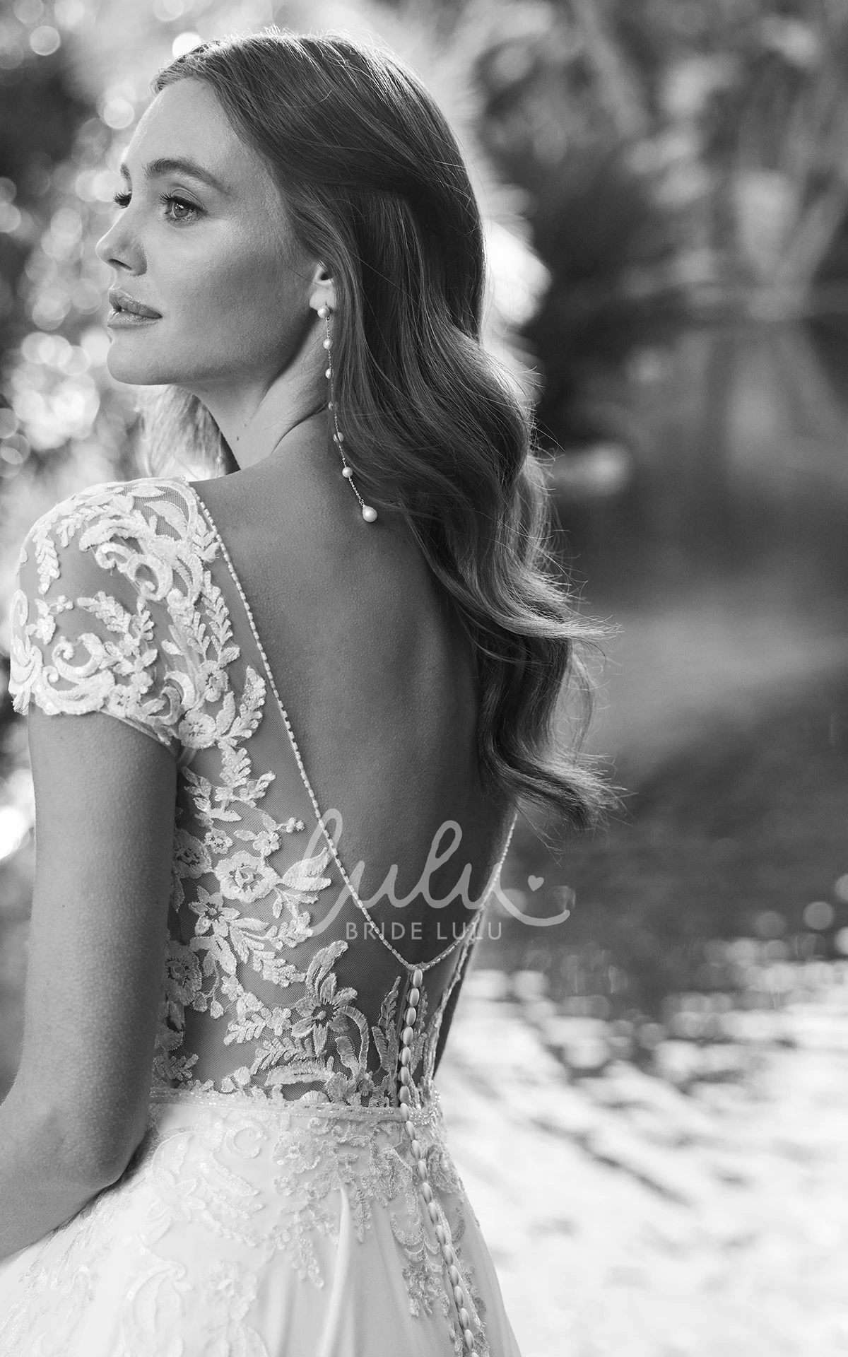 Bohemian A-Line Chiffon Open Back Wedding Dress Casual & Western Bridal Gown Bateau Neckline