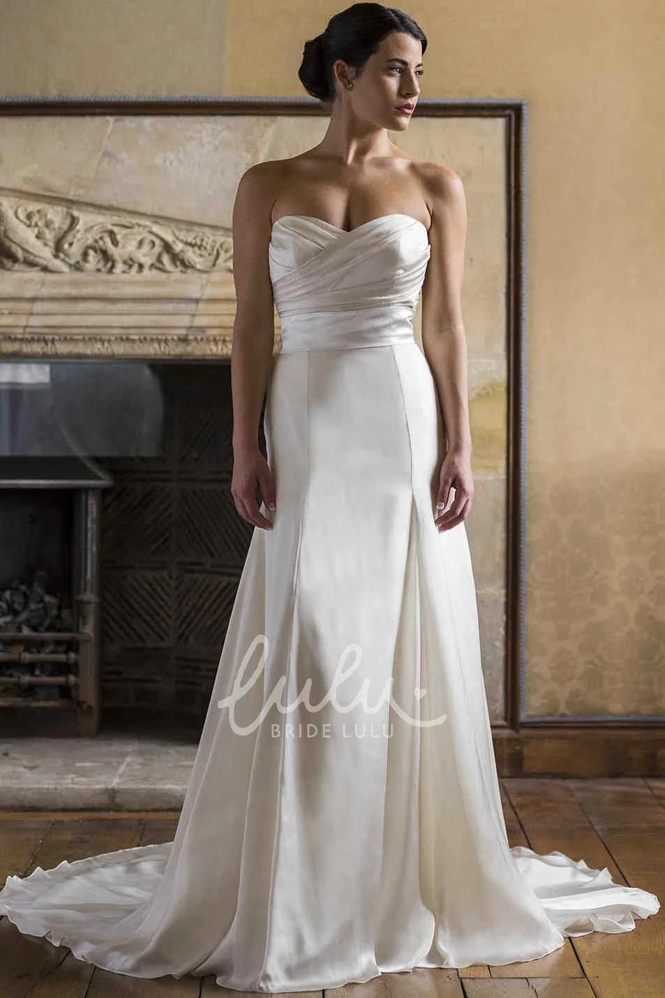 Sweetheart Satin Sheath Wedding Dress with Criss Cross Elegant 2025 Bridal Gown