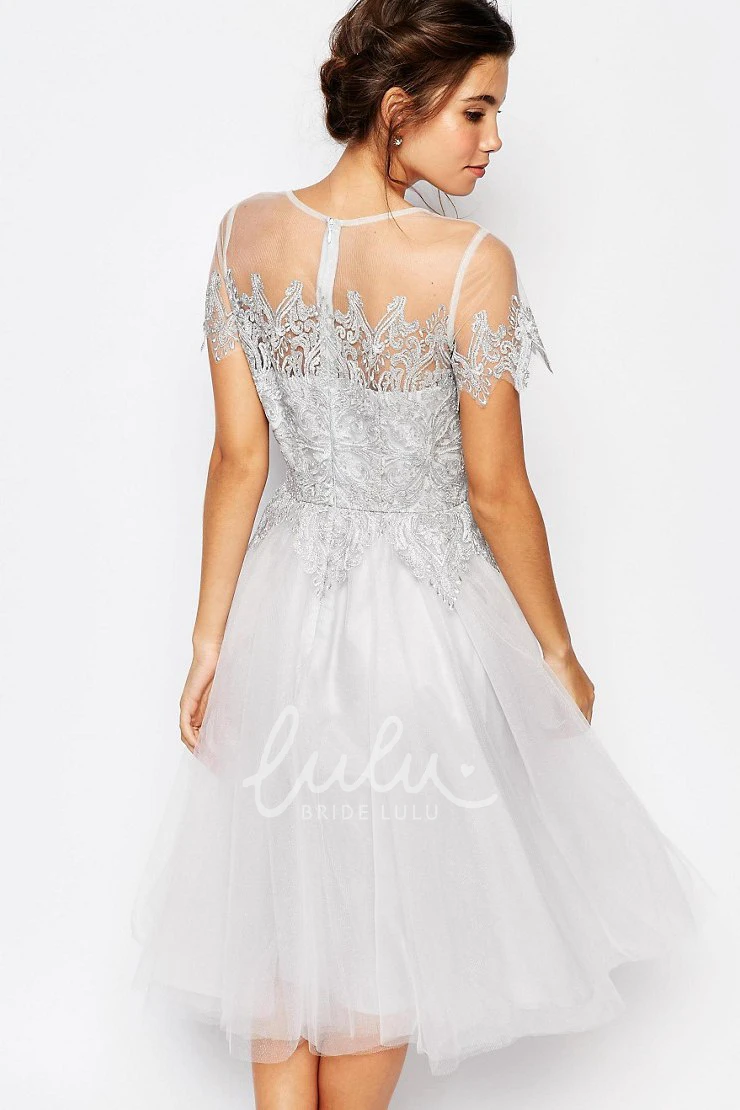 Short Sleeve Tulle Bridesmaid Dress with Appliques Tea-Length Scoop Neck