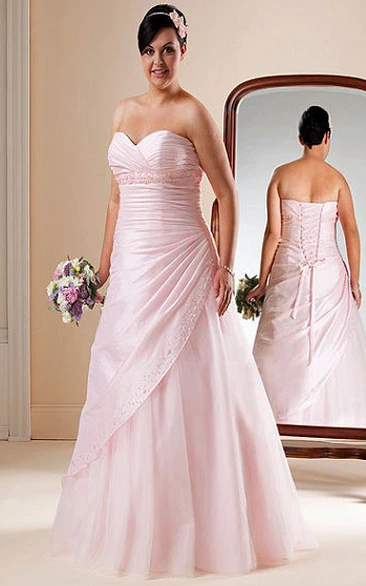 Taffeta Lace-Up Bridal Gown with Sweetheart Neckline and Organza Skirt