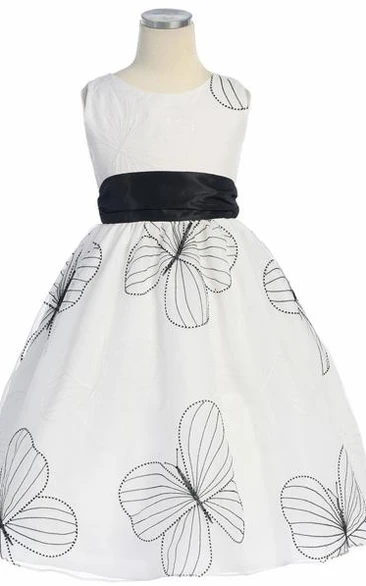 Organza Embroidered Tea-Length Flower Girl Dress with Bow Elegant Wedding Dress