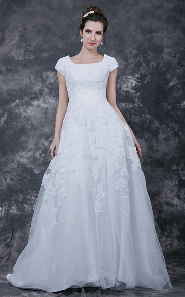 Modest Lace Cap Sleeve Wedding Dress with Court Train in Vintage Style