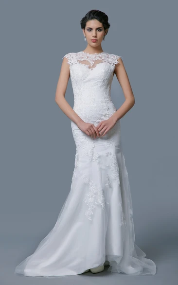 Lace and Tulle Mermaid Wedding Dress with Keyhole Back for Brides