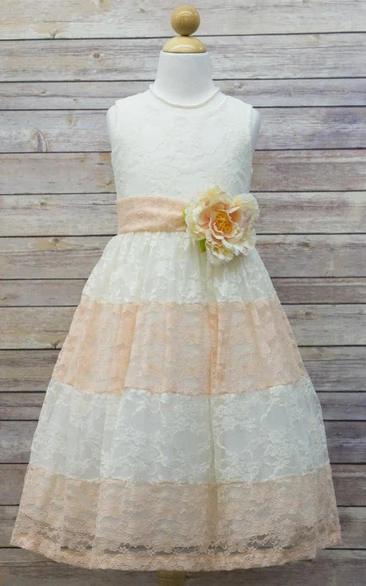 Tiered Lace Flower Girl Dress with Floral Print Tea-Length