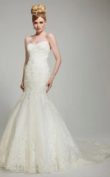 Sleeveless Lace Appliqued Mermaid Wedding Dress with Chapel Train