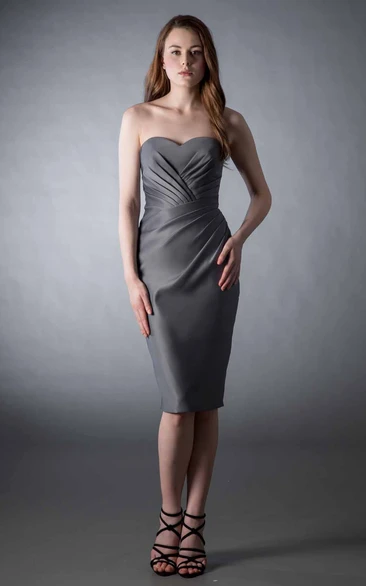 Knee-Length Sweetheart Satin Bridesmaid Dress Pencil Sleeveless Ruched