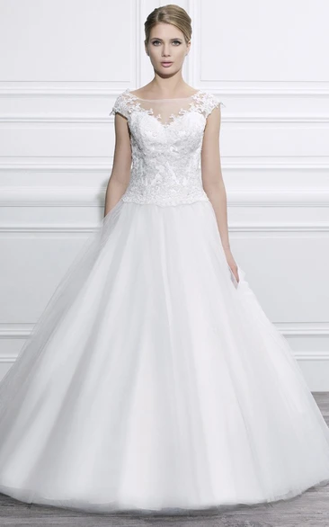 Cap-Sleeve Tulle Ball Gown Wedding Dress with Appliques and Deep-V Back Elegant Bridal Gown