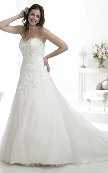 Sweetheart Tulle Wedding Dress A-Line Maxi Appliqued Sleeveless